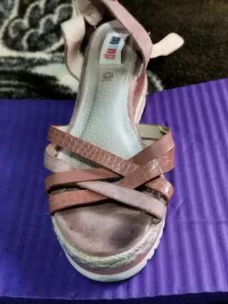 Sandalias Mustang Plataforma Nude - Piel y Grabado