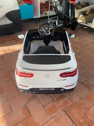 Coche eléctrico Mercedes benz