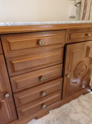 Mueble recibidor madera y mármol