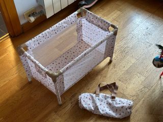 Cuna de viaje para muñecas