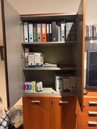 Mueble de oficina madera maciza