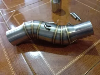 Codo escape moto + resortes