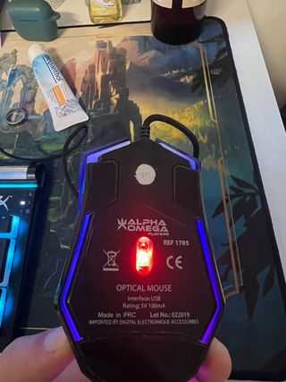 Ratón Gaming Negro, con luces de colores variados