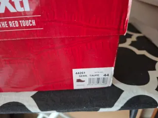 Stivali in pelle scamosciata verde oliva da uomo