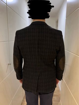 Blazer con estampado cuadros oscuros