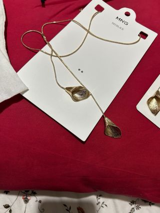 Conjunto collar y pendientes de Mango