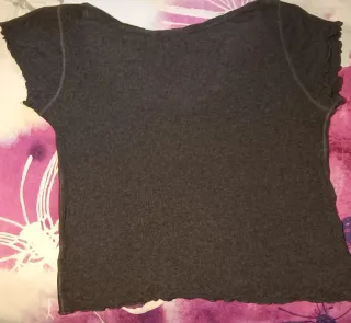 Top gris manga corta botones