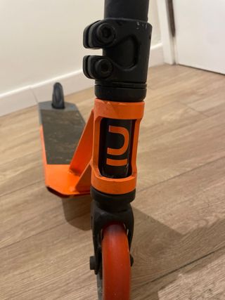 Patinete Scooter Naranja y Negro
