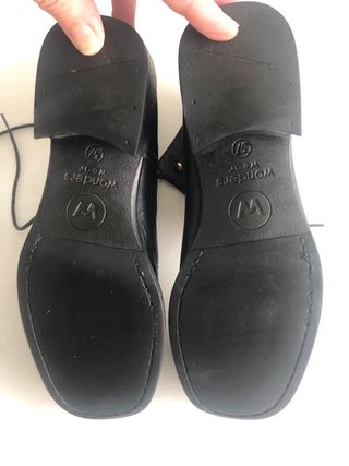 Botines cordones Wonders estilo militar