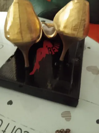 Conjunto Zapatos y Bolso Mujer Dorado