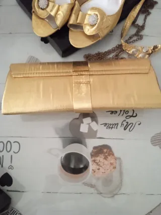 Conjunto Zapatos y Bolso Mujer Dorado