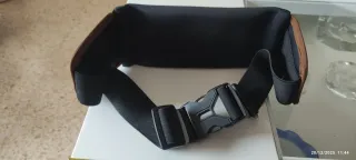 Riñonera deportiva UGREEN negra y marrón