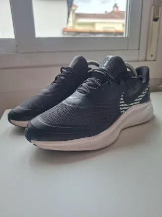 Zapatillas Nike Quest 3 Shield