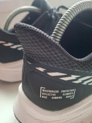 Zapatillas Nike Quest 3 Shield