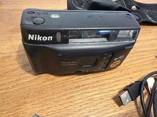 Lote 5 Cámaras Digitales Nikon, Sony, Polaroid