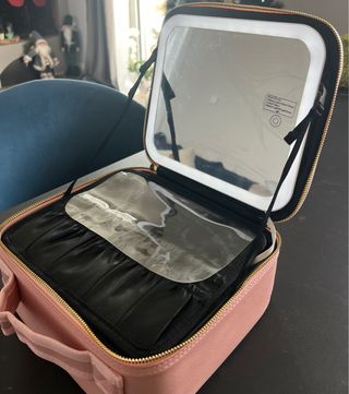 Beauty case rosa con specchio LED