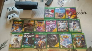 Xbox One con 2 mandos y 13 juegos