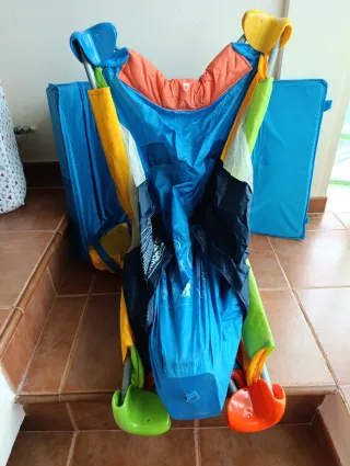 Cuna de viaje con colchón, protector y sábanas