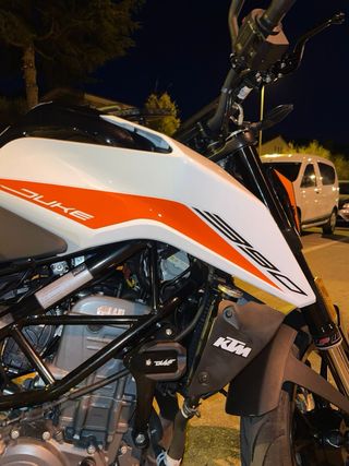 KTM Duke 390 Moto urge venta