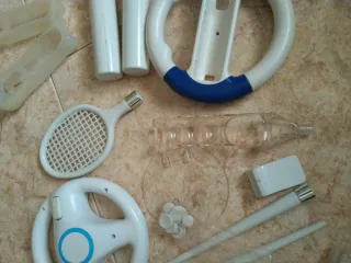 Accesorios Wii: Pistola, Volante, Raquetas