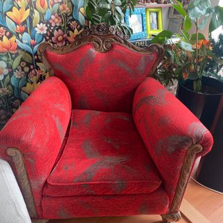 Poltrona Barocca Rivestita in Tessuto e Legno