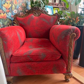 Poltrona Barocca Rivestita in Tessuto e Legno