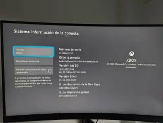 Xbox Series S 512GB con mando y cables