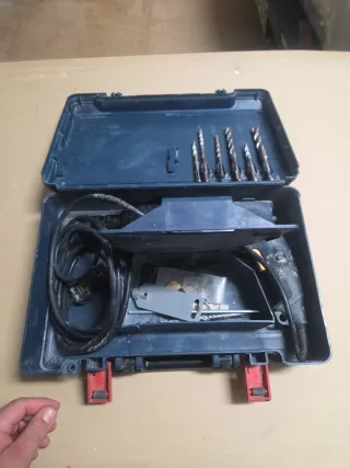 Taladro Bosch GBH 2 SE con maletín