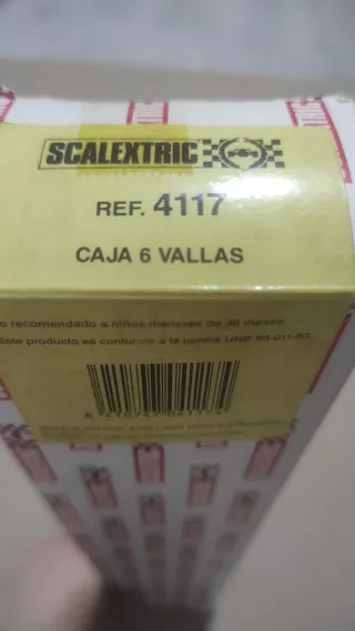 Scalextric Juego 6 vallas grises en caja