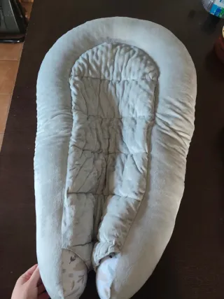 Nido para bebé con estampado de búhos