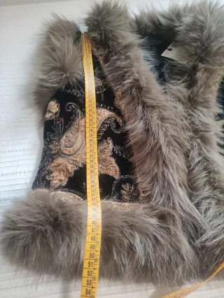 Chaleco Zara bordado edición limitada