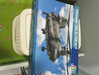 Lote 10 Maquetas a escala 1/48. Una es a 1/72.