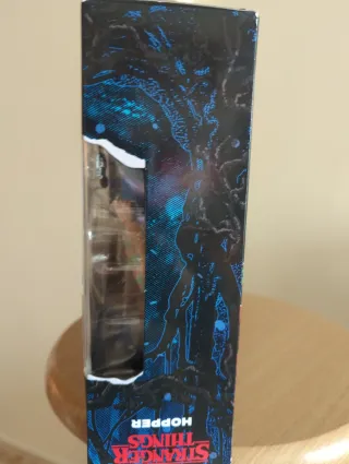 Figuras Stranger Things y Tortugas Ninja Raphael