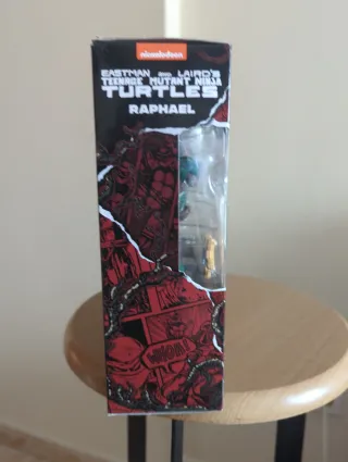Figuras Stranger Things y Tortugas Ninja Raphael