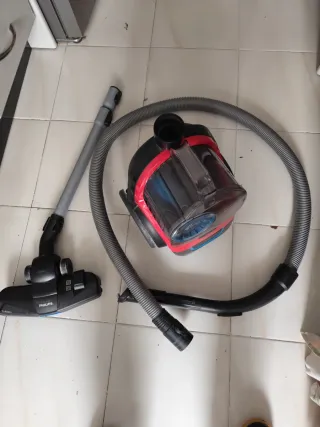 Aspirador Philips PowerCyclone 4