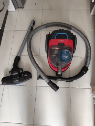 Aspirador Philips PowerCyclone 4