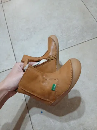 Botas Kickers unisex piel talla 22