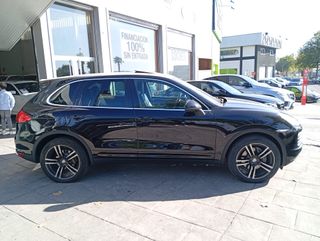 Porsche Cayenne 2011