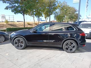 Porsche Cayenne 2011