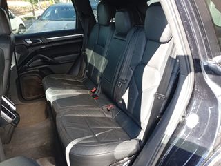 Porsche Cayenne 2011