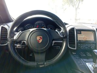 Porsche Cayenne 2011