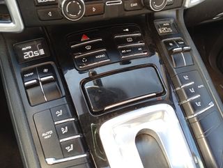 Porsche Cayenne 2011