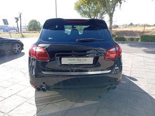 Porsche Cayenne 2011
