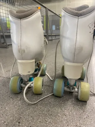 Botes Edea Ritmo 265 con piastra Roll Line Mistral 160