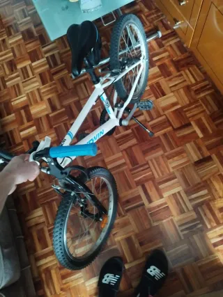 Bicicleta B'Twin Blanca