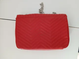 Bolso rojo Pull&Bear