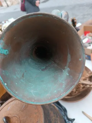 Corneta antigua de latón