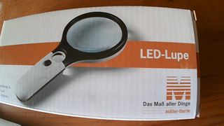 Lupa con luz LED