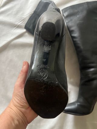 Stivali alti in pelle neri