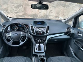 Ford Grand C-MAX 2012